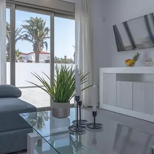 Apartamento Poris 1 Beachfront By Holidays, Corralejo